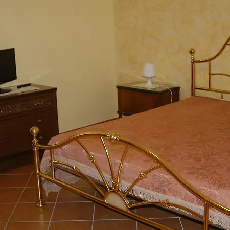 ベッド・アンド・ブレックファスト Bed And Breakfast Falconeria *