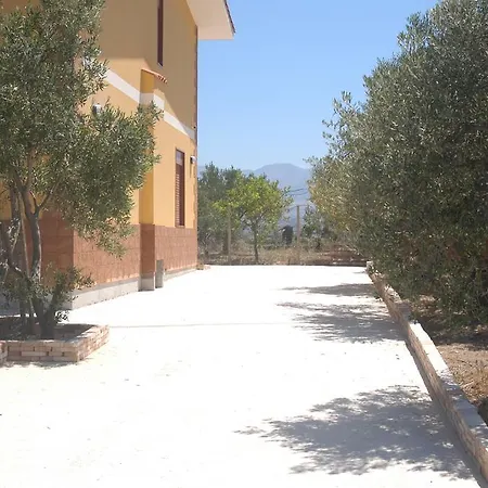Bed And Breakfast Falconeria